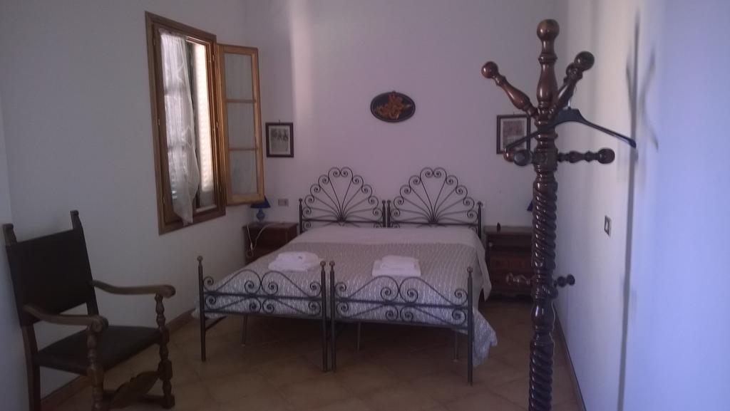 Willa Agriturismo Il Cavallone Montelupo Fiorentino Pokój zdjęcie